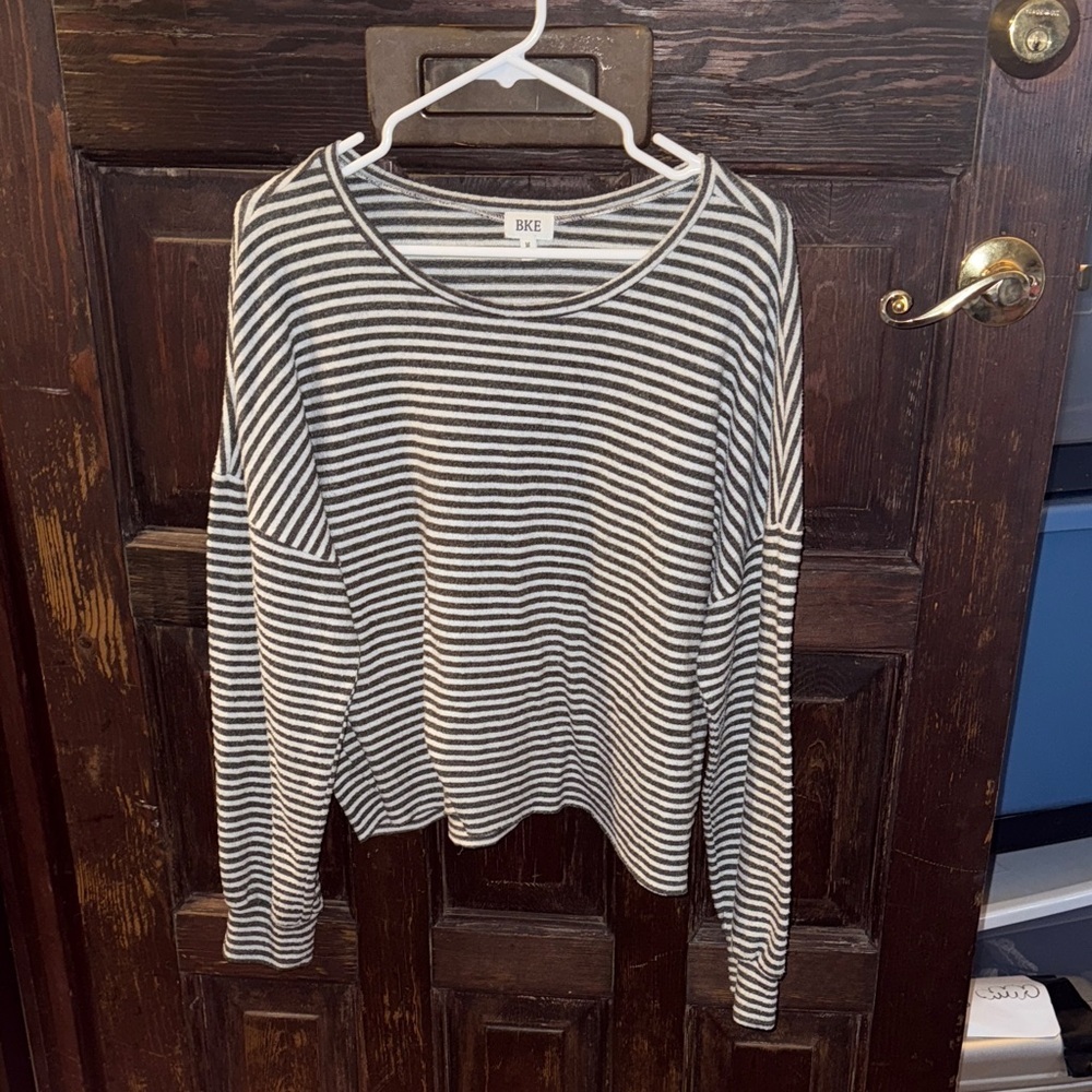 BKE Women's Long Sleeve Striped Tee - Charcoal and White